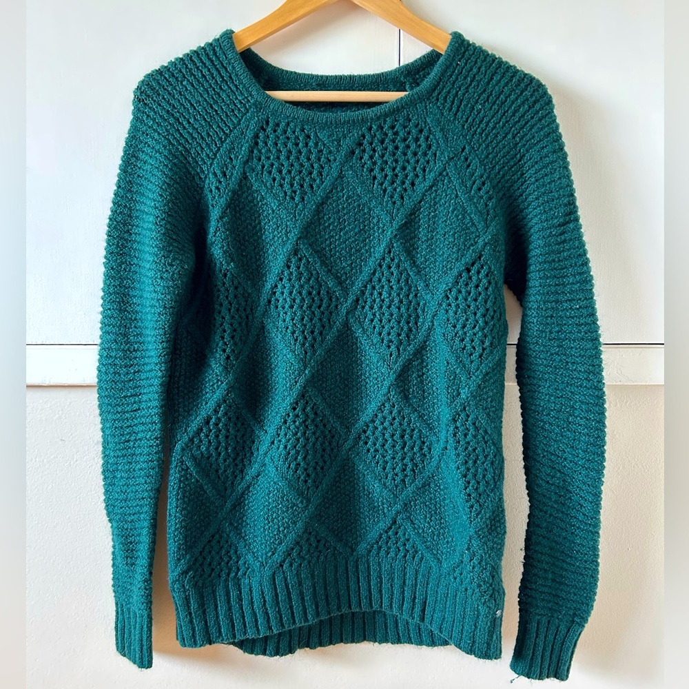 American Eagle sweater